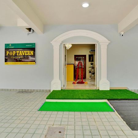 Collection O Lefort Luxe By Poptavern Hotel Thiruvananthapuram Bagian luar foto