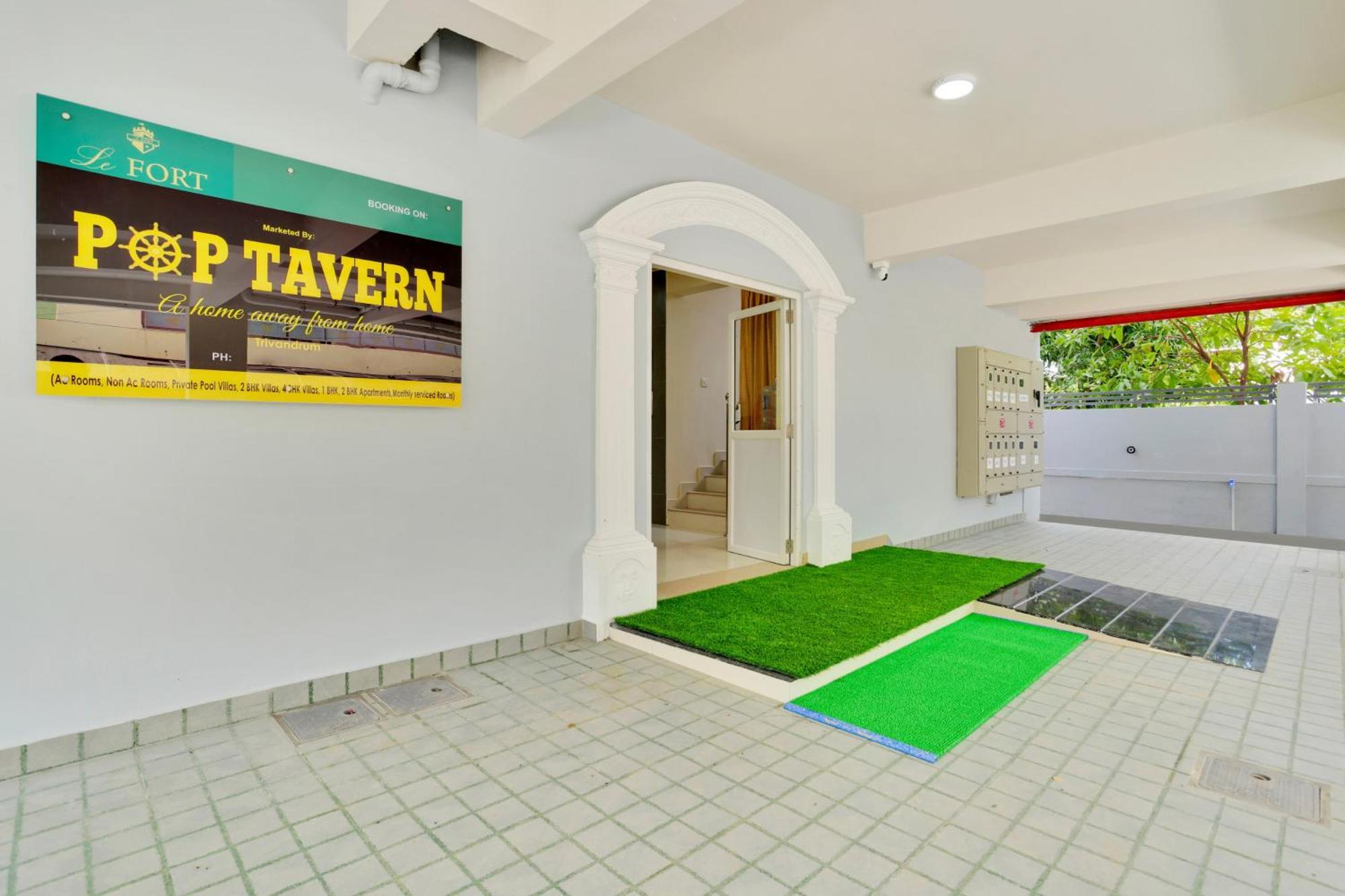 Super Collection O Lefort Luxe By Poptavern Thiruvananthapuram Bagian luar foto